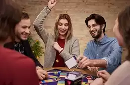 Відпочинок, який справді працює: чому дорослим потрібні не тільки вихідні, а й гра, музика, мікрорадощі та хобі